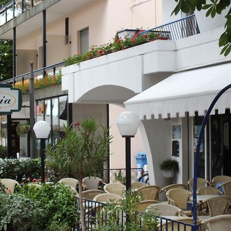 Hotel Adria Мисано Адриатико Екстериор снимка